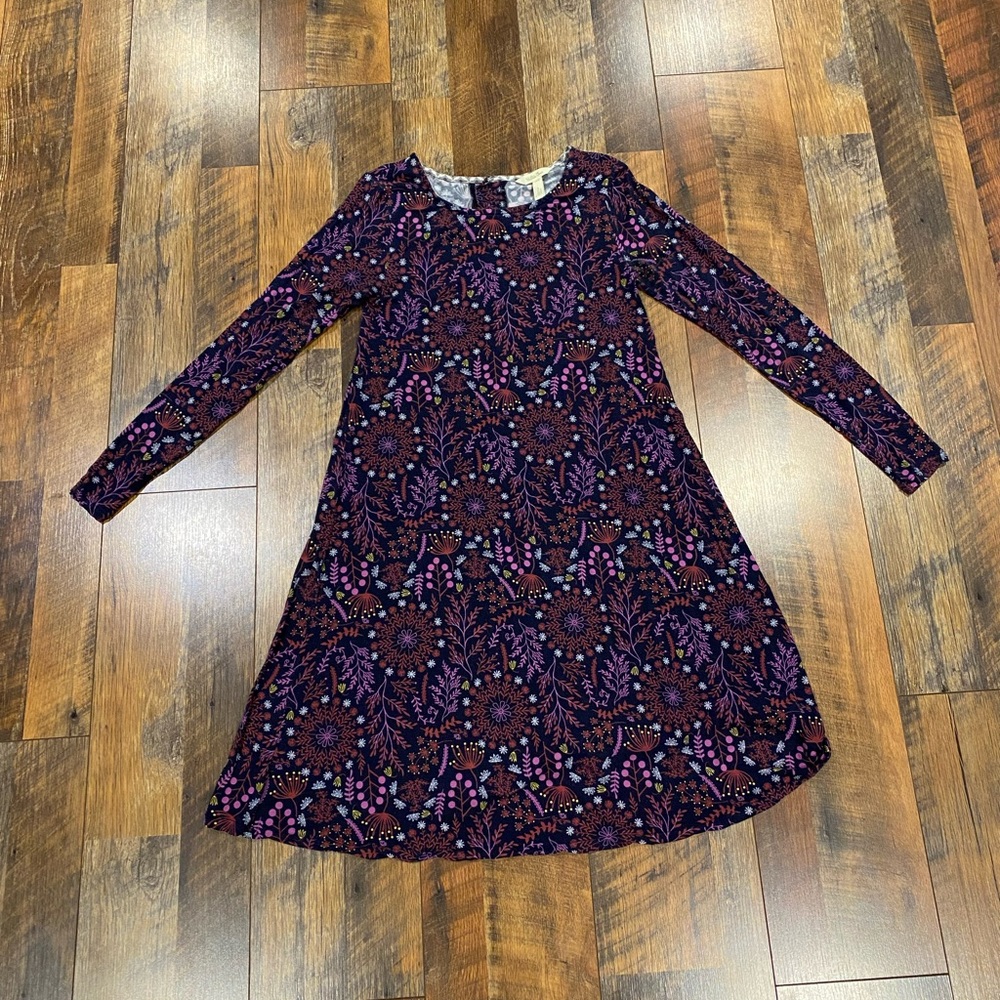 Matilda Jane knee length dress. Button back accent size XS